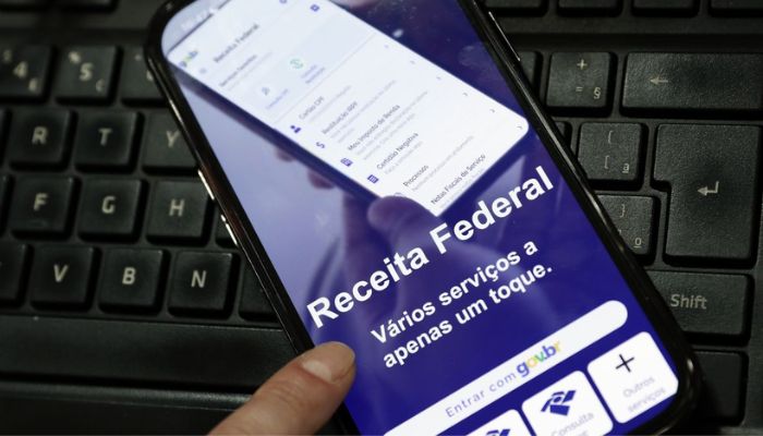 © Bruno Peres/Agência Brasil Receita paga nesta sexta maior lote de restituição do IR da história